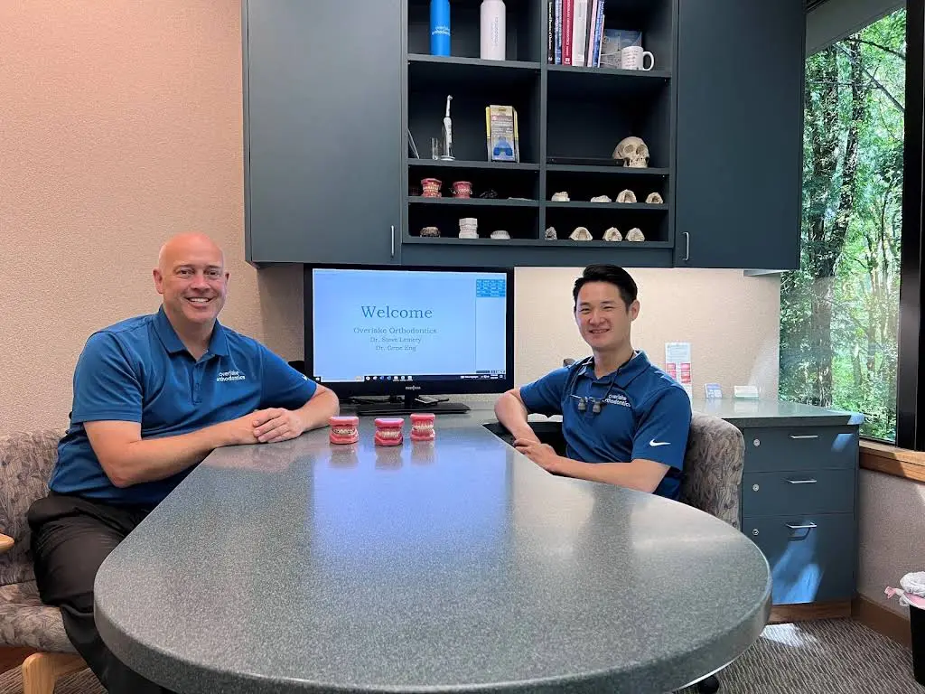 Overlake Orthodontics - Professional dental clinic exterior with modern facilities