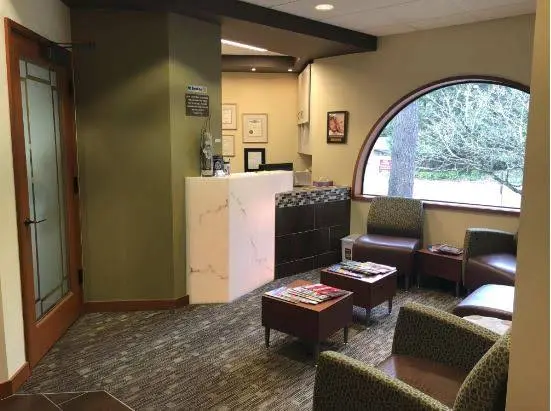 Brian D. Brooks, DDS, PLLC - Professional dental clinic exterior with modern facilities
