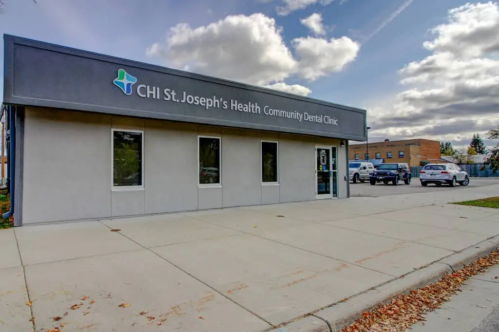 Northern Dental Access Clinic - Professional dental clinic exterior with modern facilities