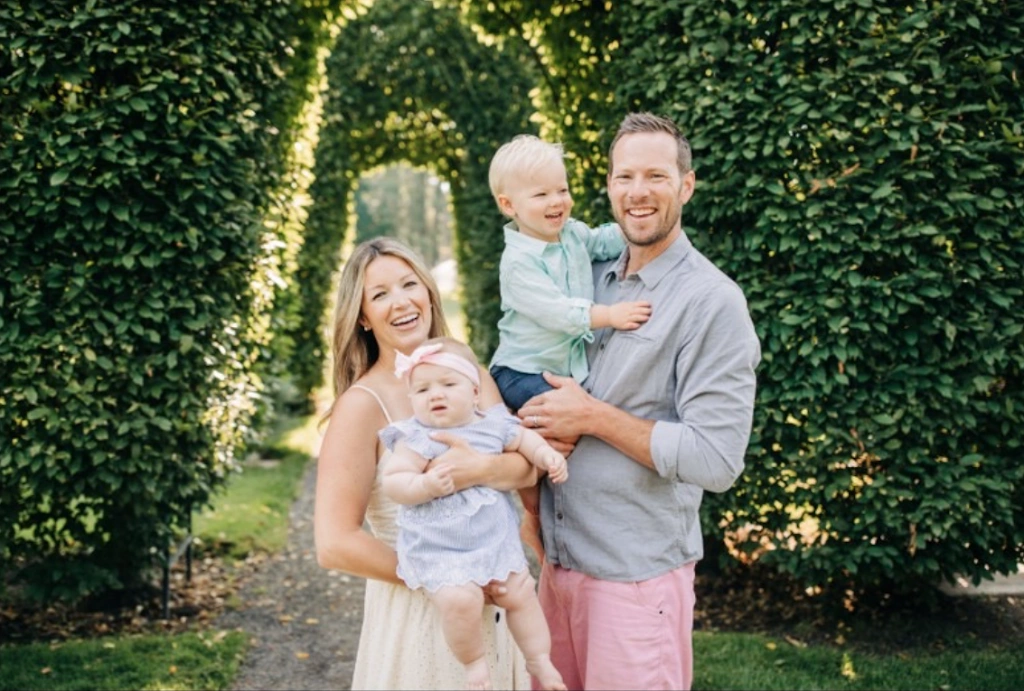 Eckland Family Dental- Everett - Professional dental clinic exterior with modern facilities