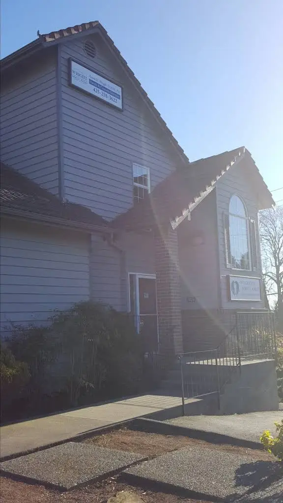 Wright Dental Group - Professional dental clinic exterior with modern facilities