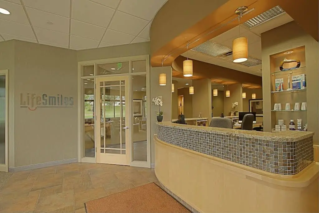 LifeSmiles Dental - Professional dental clinic exterior with modern facilities
