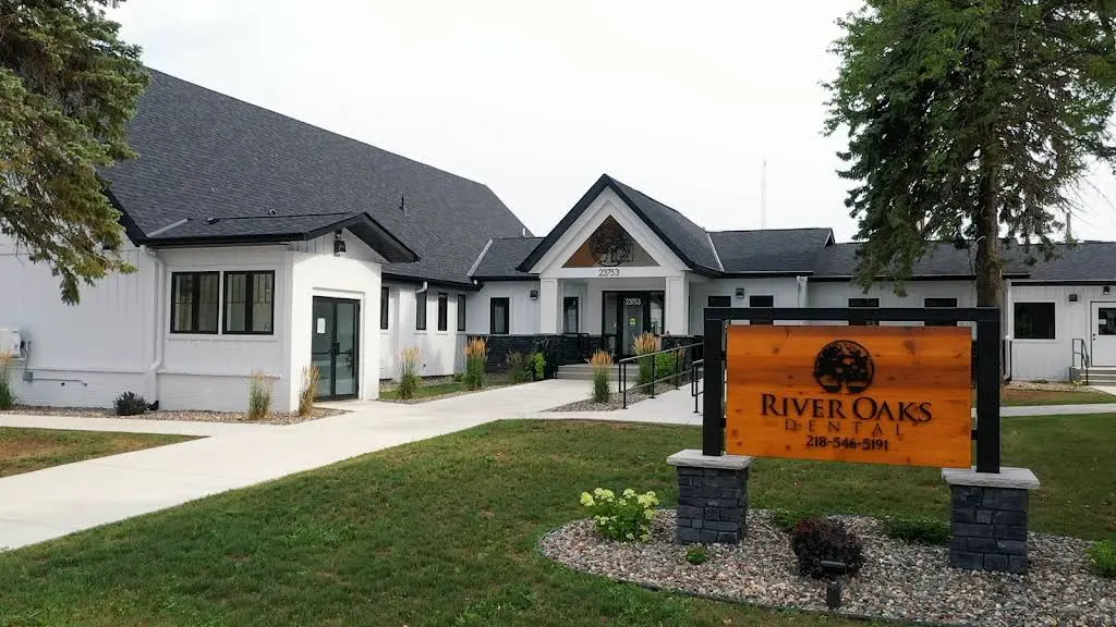 River Oaks Dental, Deerwood - Professional dental clinic exterior with modern facilities