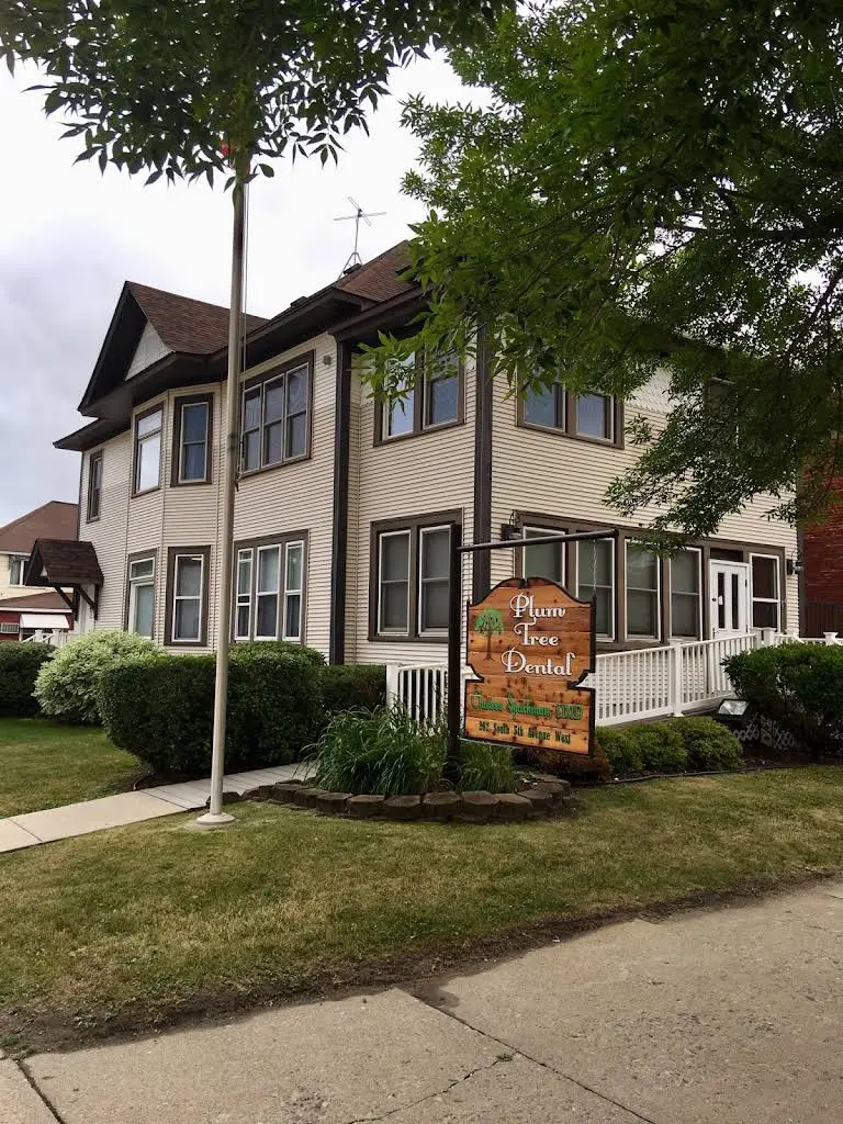 Plum Tree Dental - Professional dental clinic exterior with modern facilities