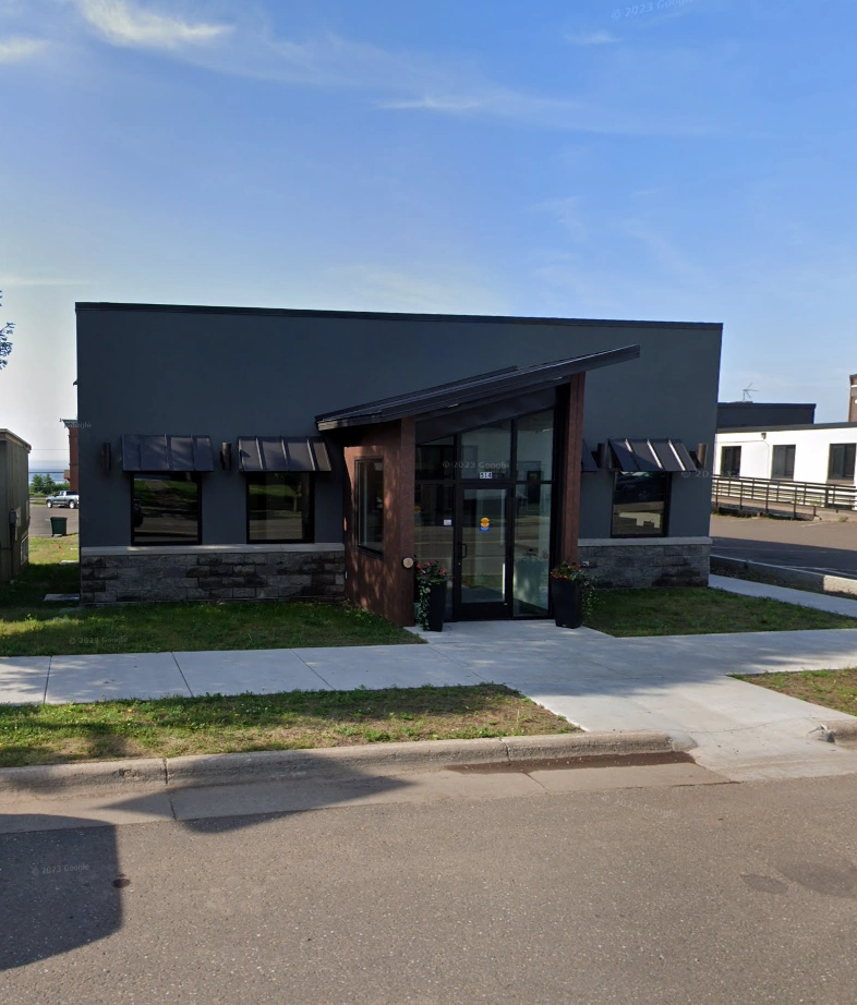 Arrowhead Orthodontics - Professional dental clinic exterior with modern facilities