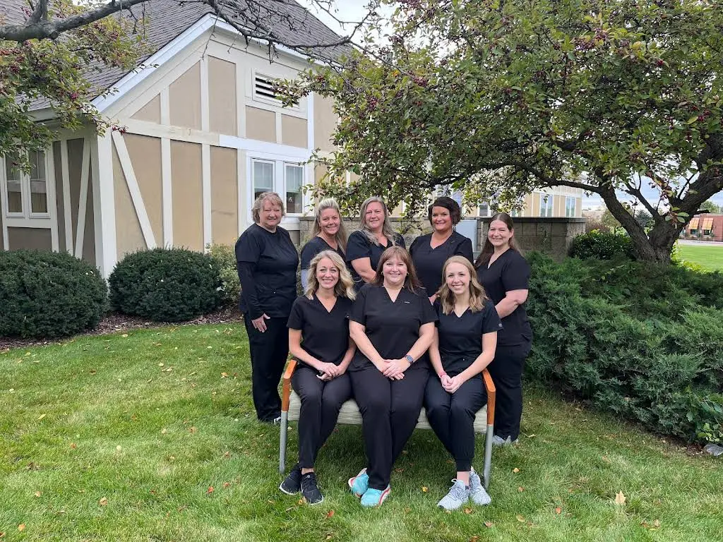 Greenville Family Dental: Tara L Meachum, DDS - Professional dental clinic exterior with modern facilities