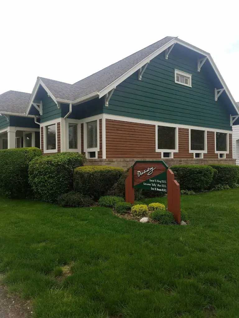 Ludington Dental - Professional dental clinic exterior with modern facilities