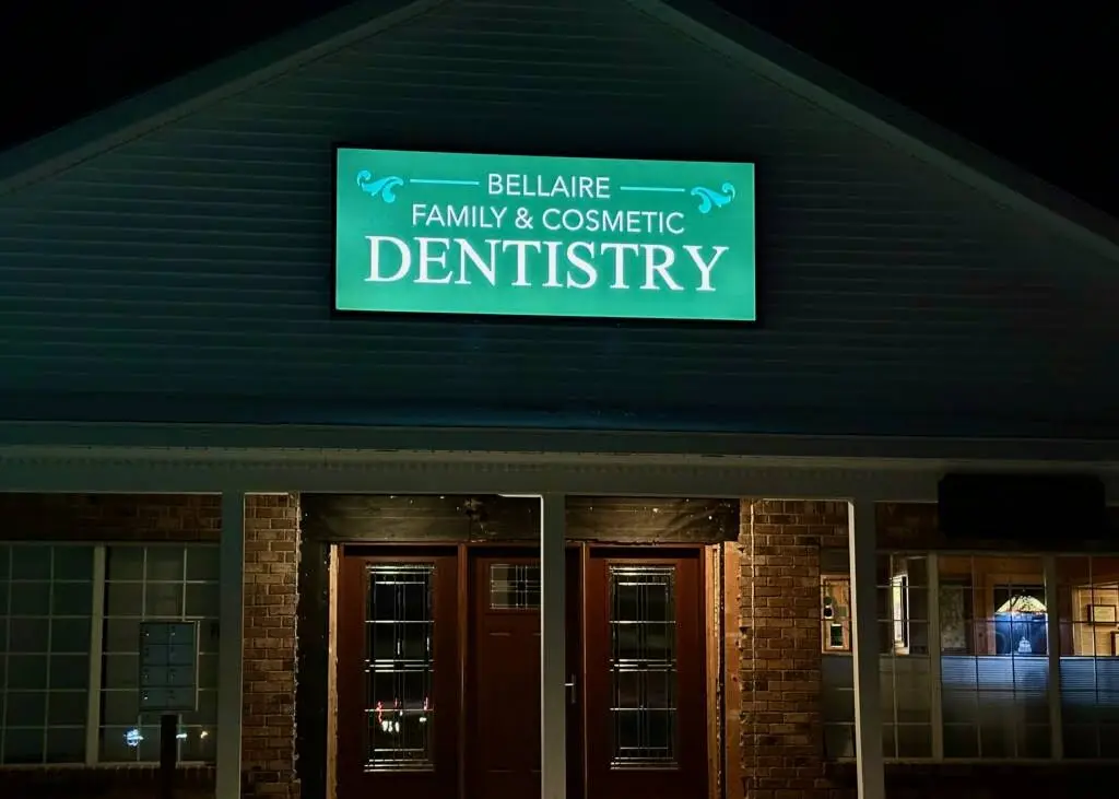 Bellaire Family & Cosmetic: Rathke Brian DDS - Professional dental clinic exterior with modern facilities