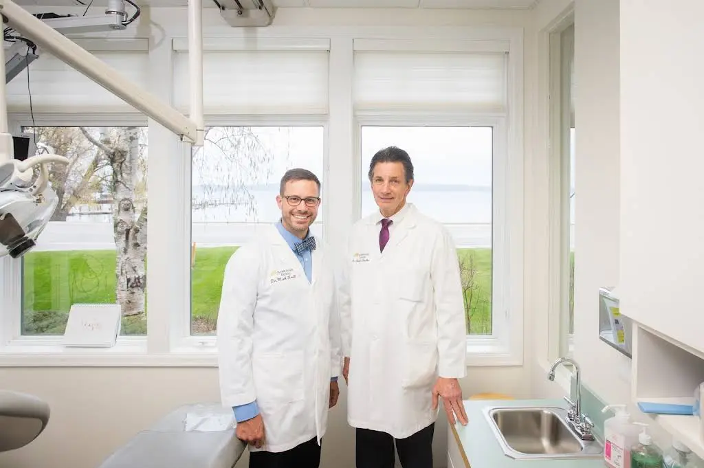 Harborside Dental - Professional dental clinic exterior with modern facilities