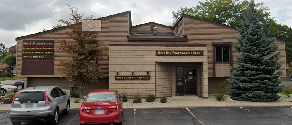 Signature Dental - Professional dental clinic exterior with modern facilities