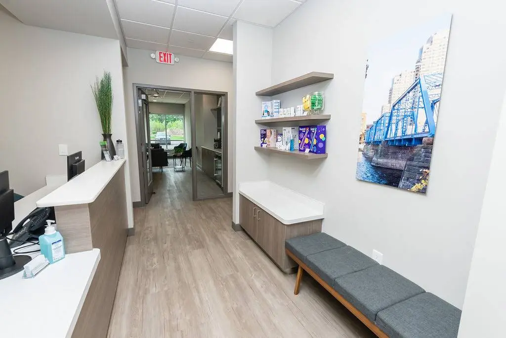 Blue Bridge Dental - Professional dental clinic exterior with modern facilities