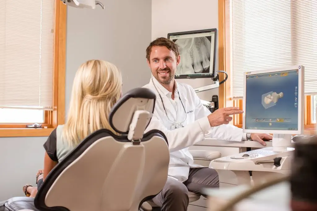Mogren Dental - Professional dental clinic exterior with modern facilities