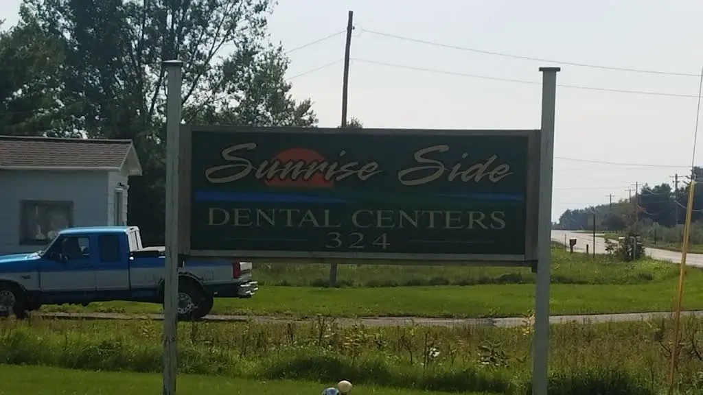 Sunrise Side Dental Center - Lincoln - Professional dental clinic exterior with modern facilities