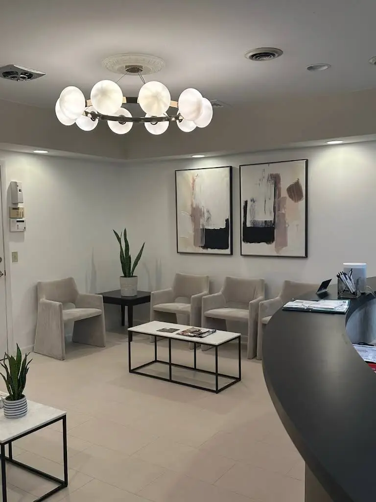 AZ Dental of Waverly - Professional dental clinic exterior with modern facilities