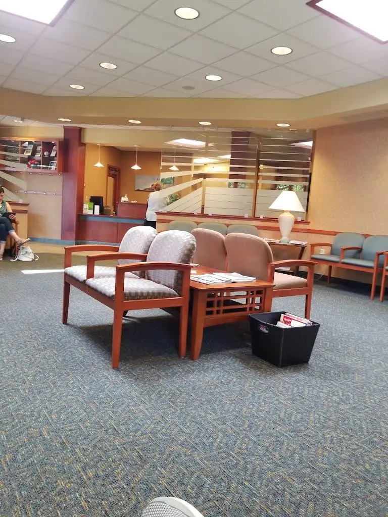 Hennig, Woodbury & Howard, P.C. - Professional dental clinic exterior with modern facilities