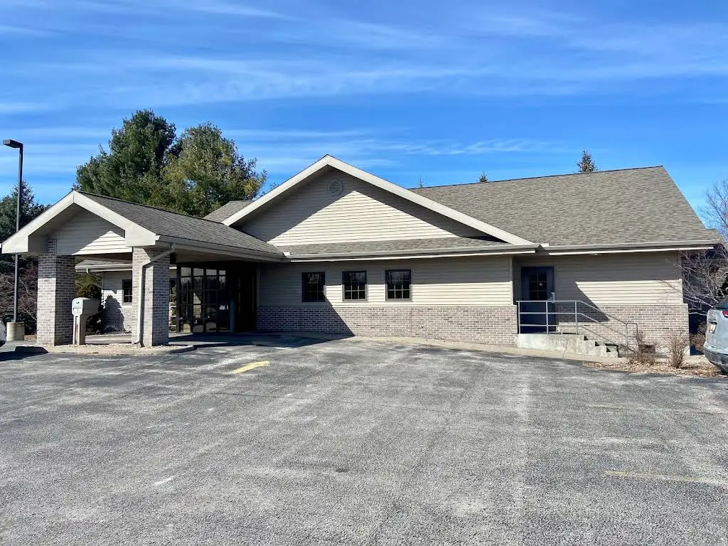 Harbor North Dental Associates - Professional dental clinic exterior with modern facilities