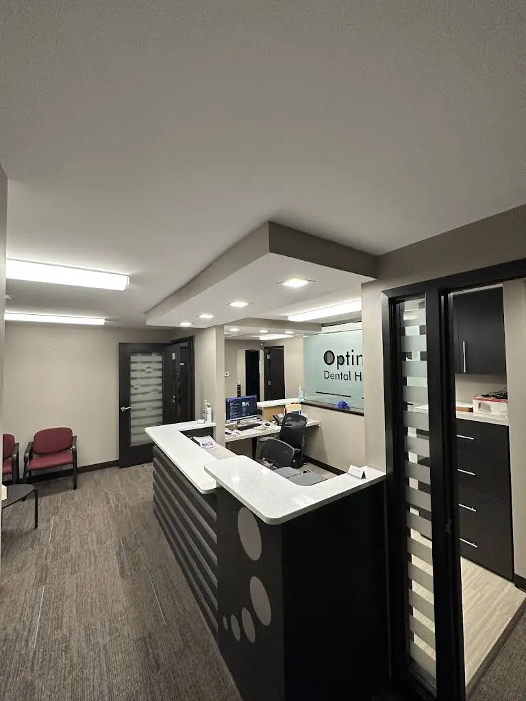 Lansing Dental Associates - Professional dental clinic exterior with modern facilities