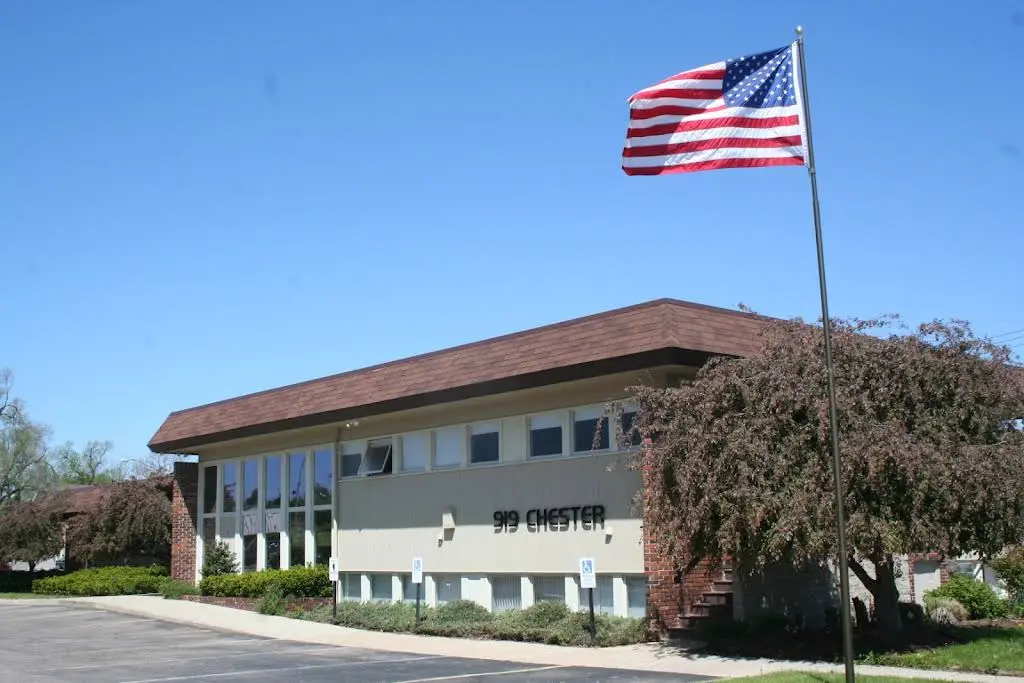 Holly Scott-Hetchler DDS, PC - Professional dental clinic exterior with modern facilities