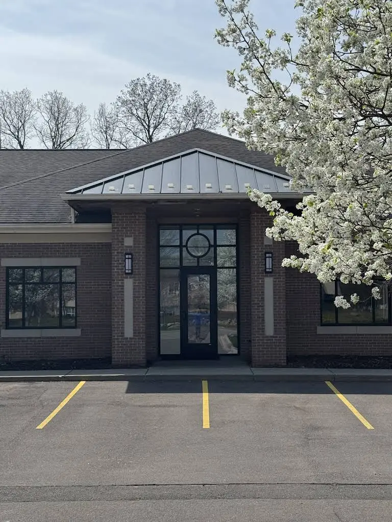 Zang-Bodis Orthodontics - Professional dental clinic exterior with modern facilities