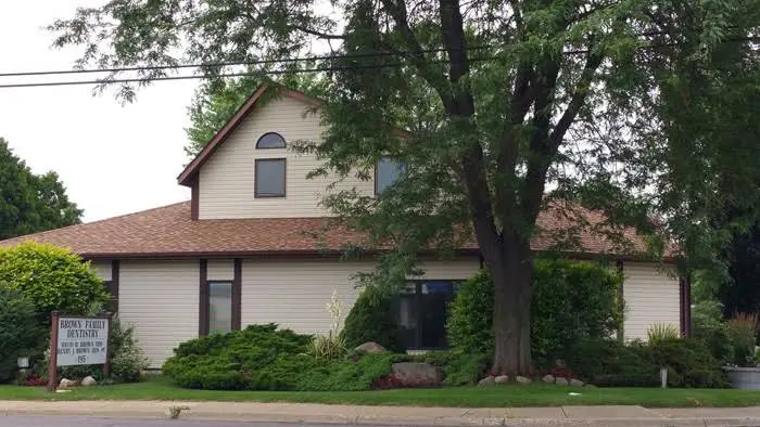 Brown Family Dentistry - Professional dental clinic exterior with modern facilities