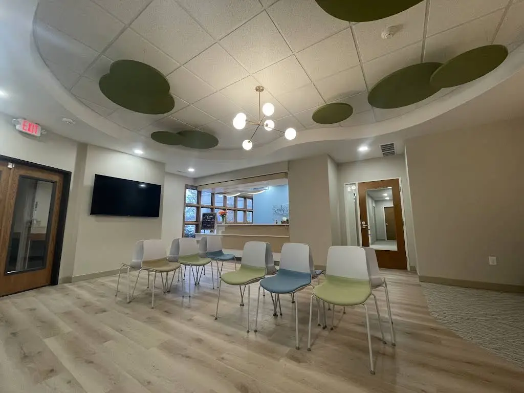Discover Smiles Pediatric Dentistry - Professional dental clinic exterior with modern facilities