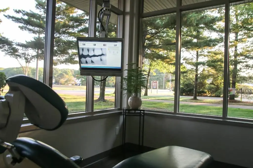 Ottawa Beach Dental: Nathan B. Poel, DDS - Professional dental clinic exterior with modern facilities