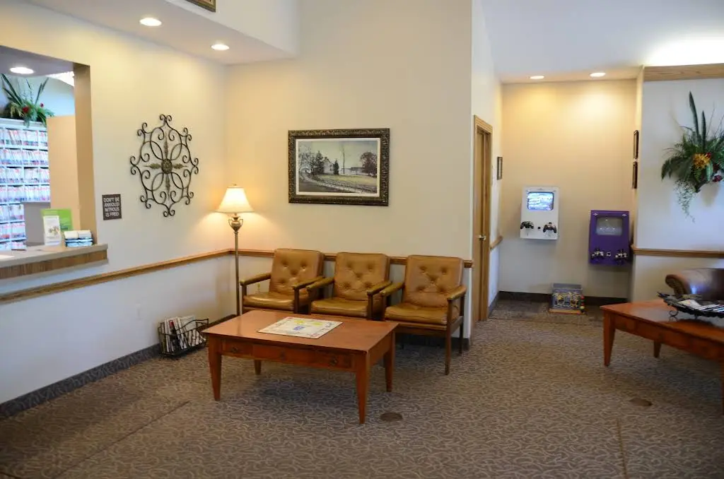 Great Lakes Family Dental Group - Tecumseh - Professional dental clinic exterior with modern facilities