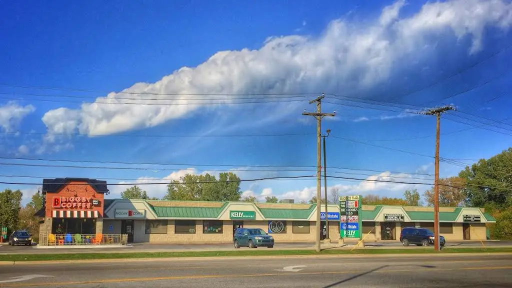 Brookside Dental Center - Professional dental clinic exterior with modern facilities