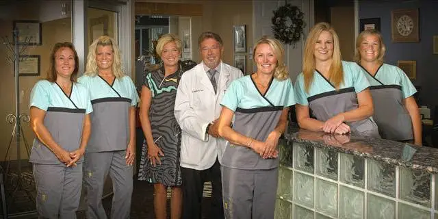 Cobblestone Ridge Family Dentistry - Professional dental clinic exterior with modern facilities