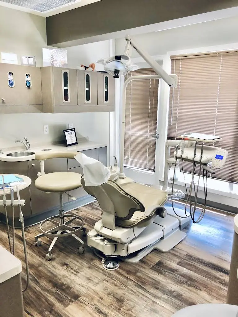 Granger Dental Group - Professional dental clinic exterior with modern facilities
