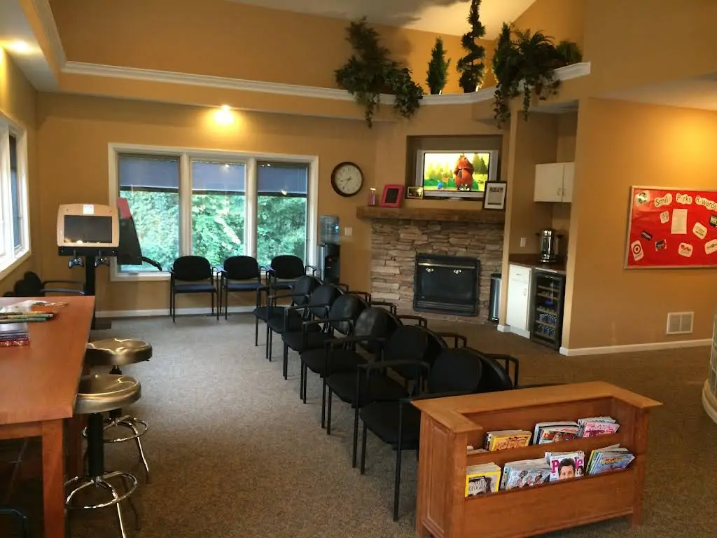 Brace Yourself Orthodontics - Elkhart - Professional dental clinic exterior with modern facilities