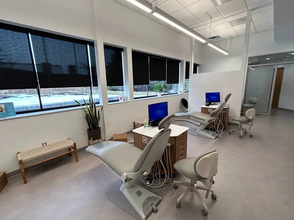 CD Orthodontics - Professional dental clinic exterior with modern facilities