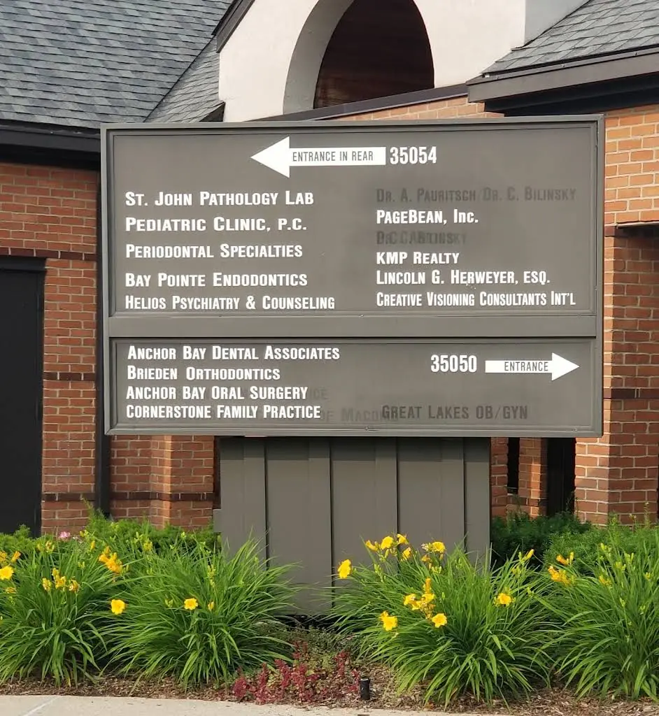 Bay Pointe Endodontic Specialists - Professional dental clinic exterior with modern facilities