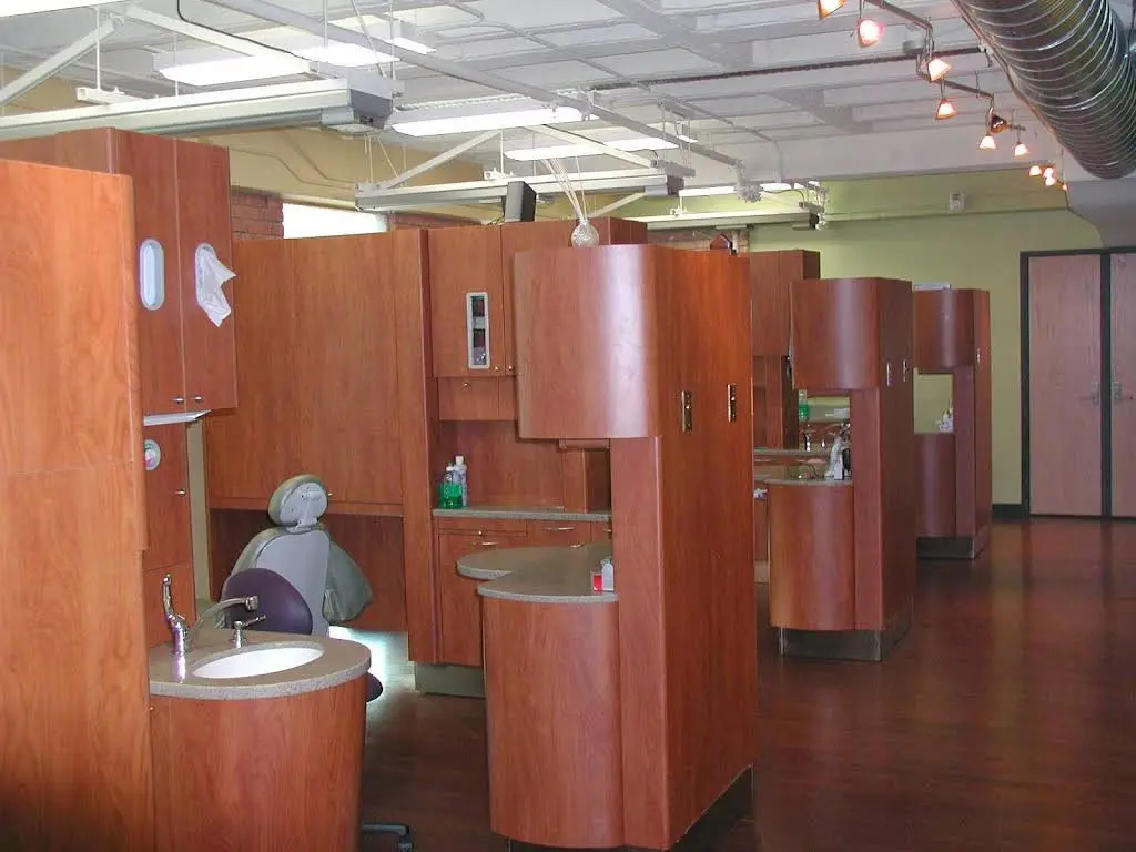 Dental Arts Company: Jeff Martin, DDS - Professional dental clinic exterior with modern facilities