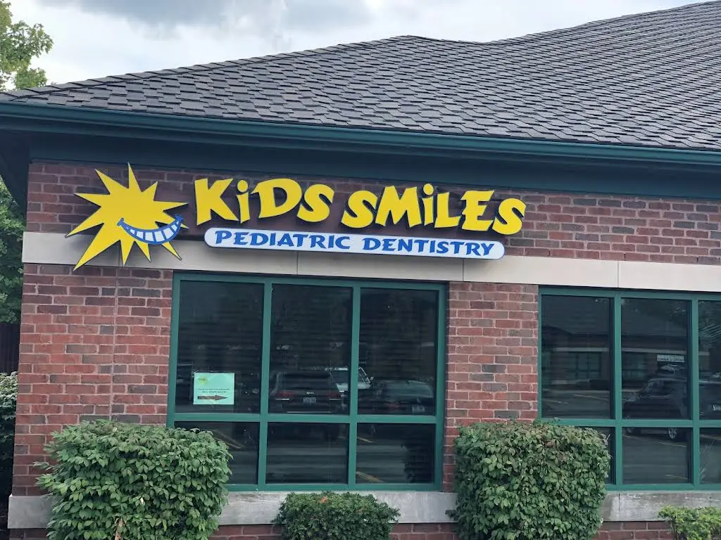Kids Smiles Pediatric Dentistry - Professional dental clinic exterior with modern facilities