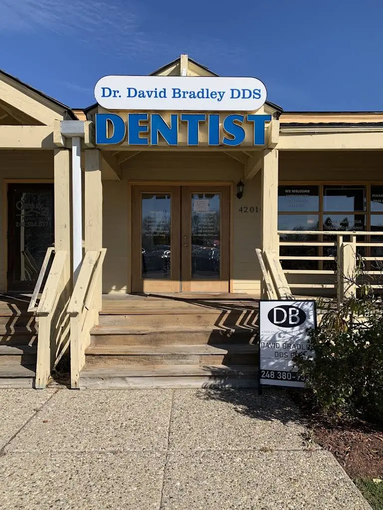 David Bradley DDS, PC - Professional dental clinic exterior with modern facilities