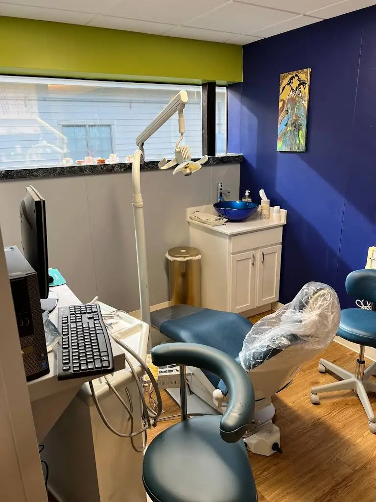 Smile Connections - Professional dental clinic exterior with modern facilities