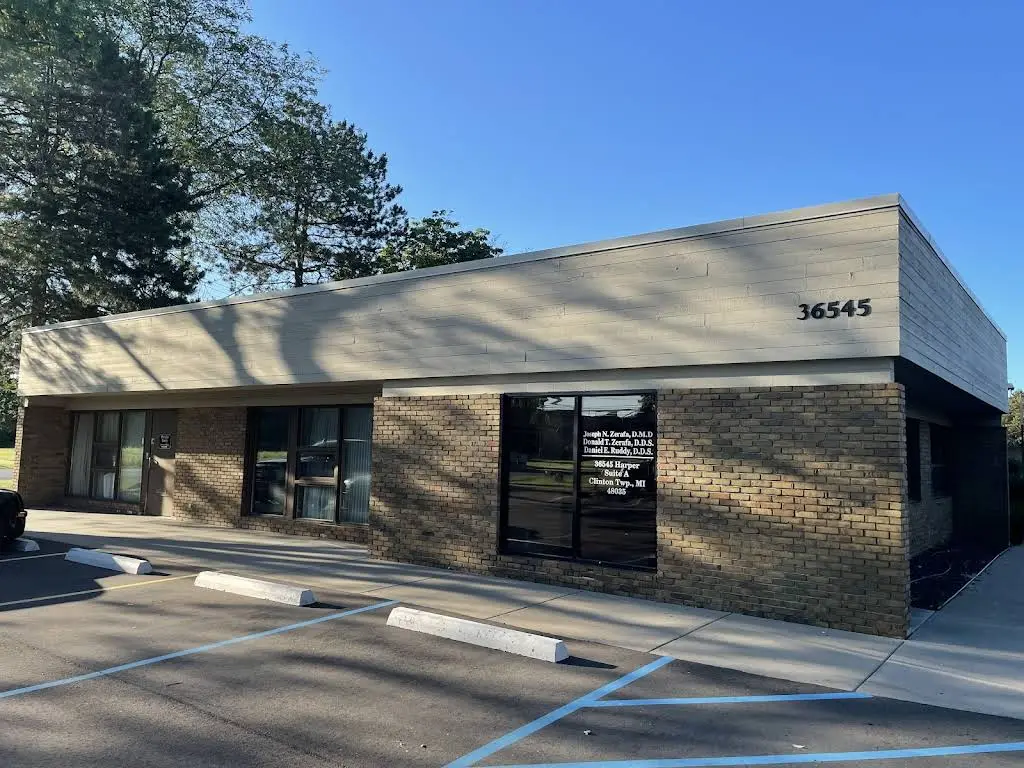 Drs. Zerafa & Ruddy & Zerafa DDS PC - Professional dental clinic exterior with modern facilities