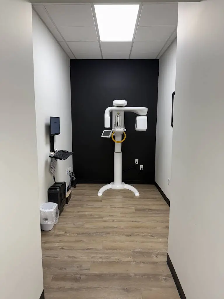Troy Metro Dental - Professional dental clinic exterior with modern facilities