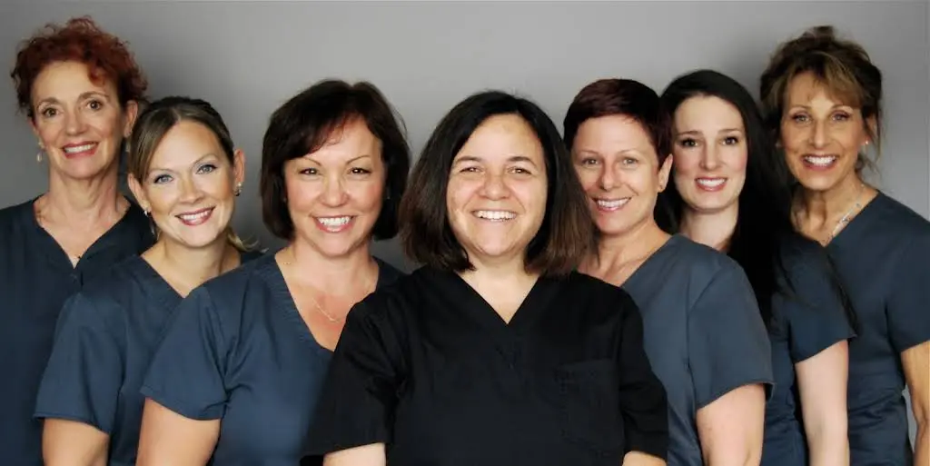 Mandras Dental - Professional dental clinic exterior with modern facilities