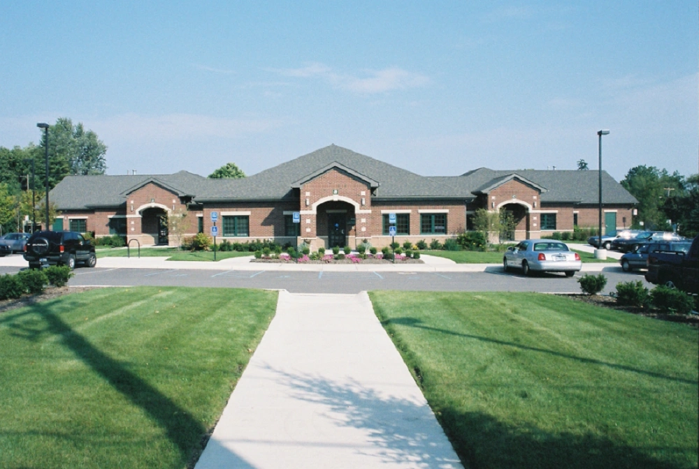 Laurich Dentistry - Ann Arbor - Professional dental clinic exterior with modern facilities