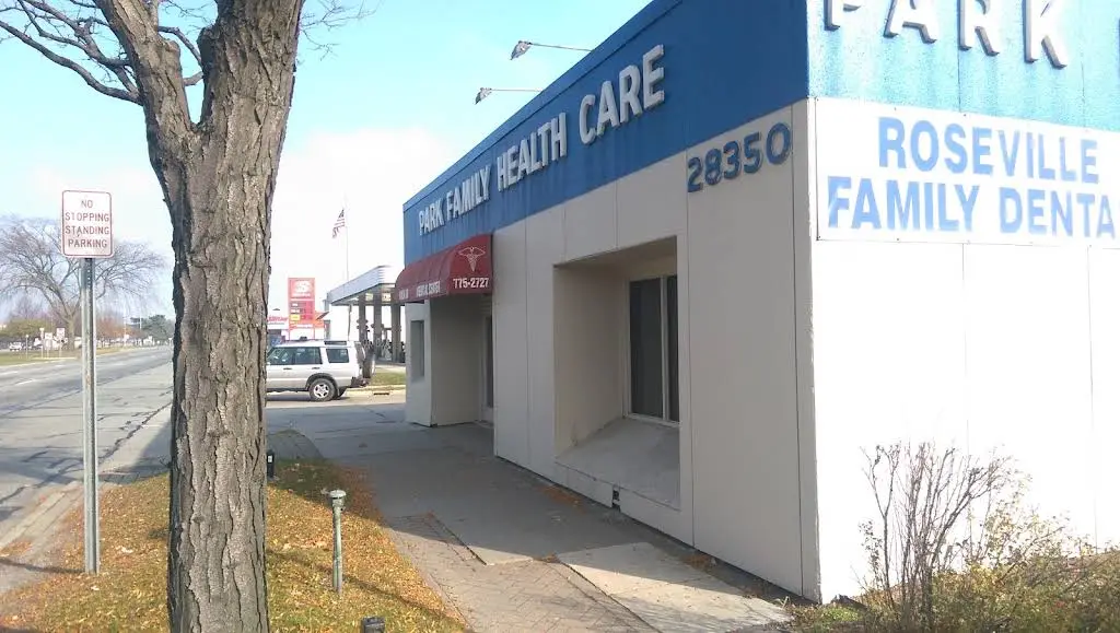 Roseville Family Dental - Professional dental clinic exterior with modern facilities