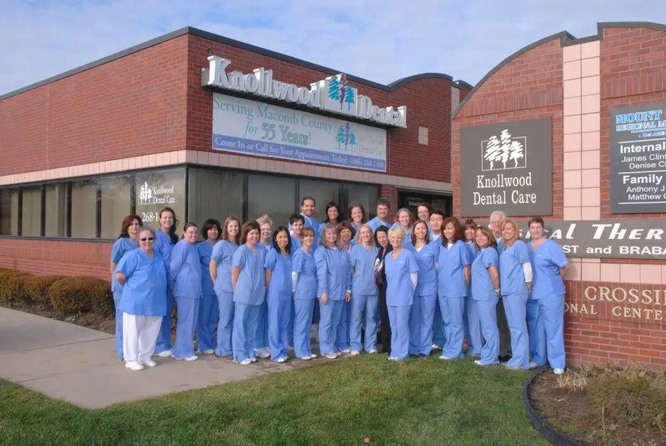 Knollwood Dental Care - Professional dental clinic exterior with modern facilities