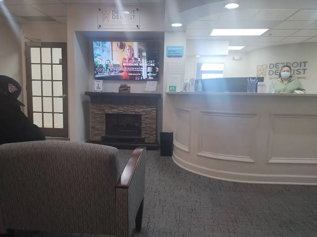 Detroit Dental Company Berkley - Professional dental clinic exterior with modern facilities