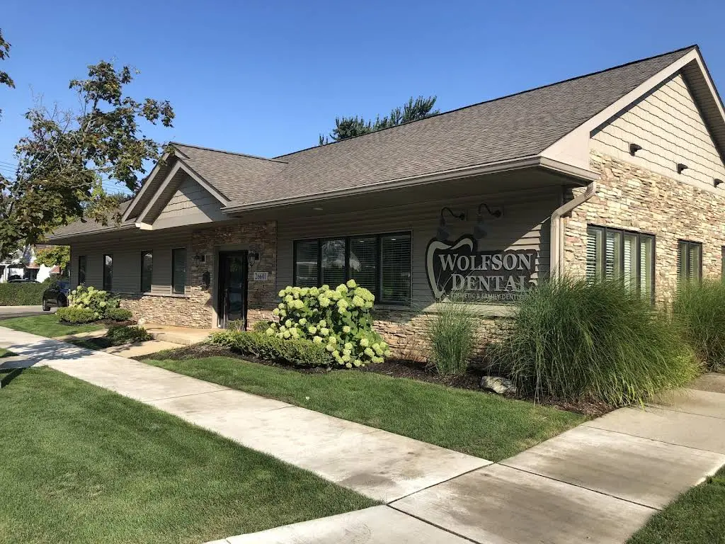 Wolfson Dental - Professional dental clinic exterior with modern facilities