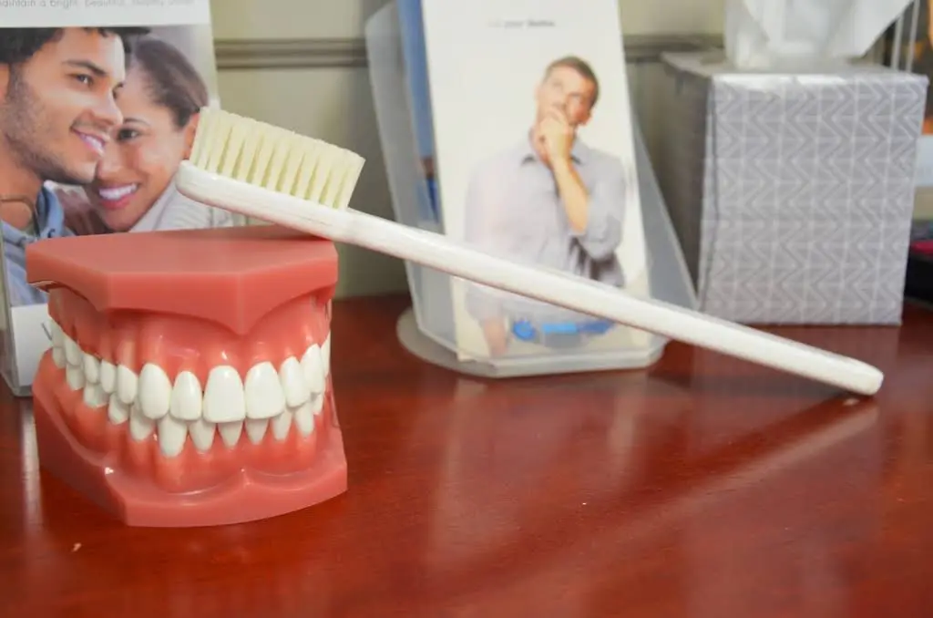 Leslie M Woodell, DDS, PC - Professional dental clinic exterior with modern facilities