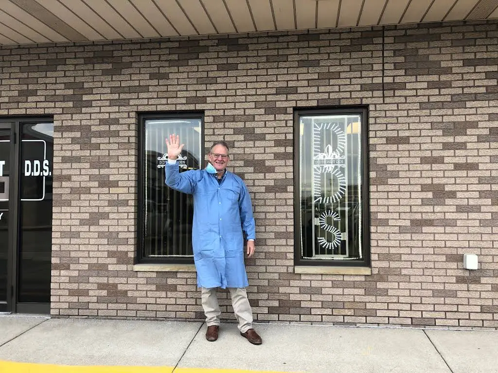 D'Hondt Family Dental-Fraser - Professional dental clinic exterior with modern facilities