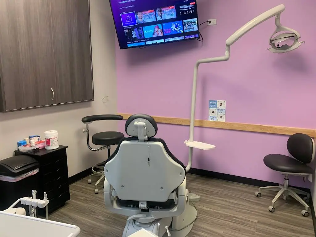 Great Expressions Dental Centers - Professional dental clinic exterior with modern facilities