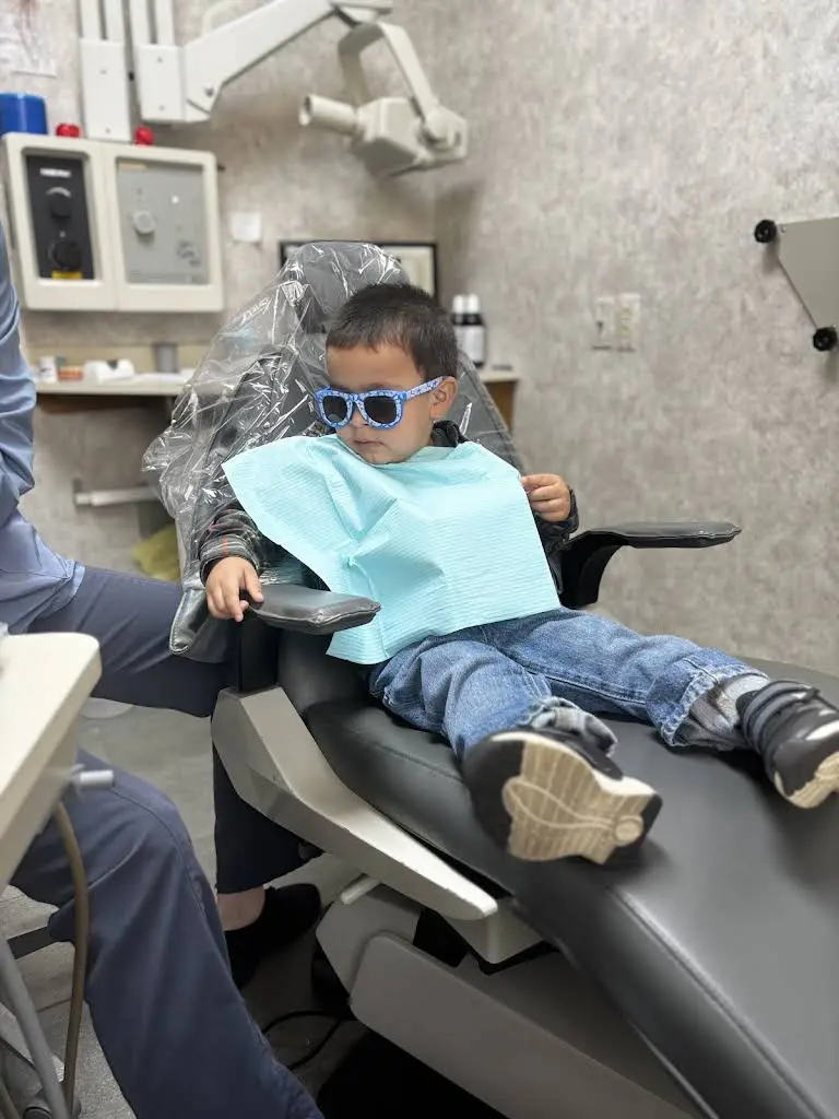 Pesis Dental Group - Professional dental clinic exterior with modern facilities