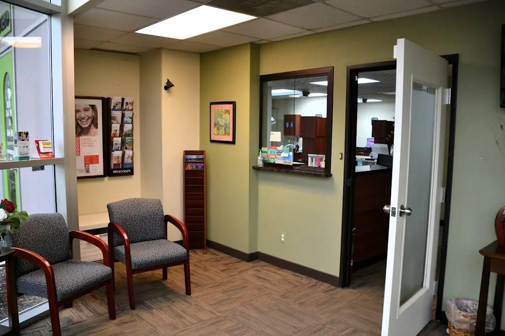 SmileHere Family Dental - Professional dental clinic exterior with modern facilities